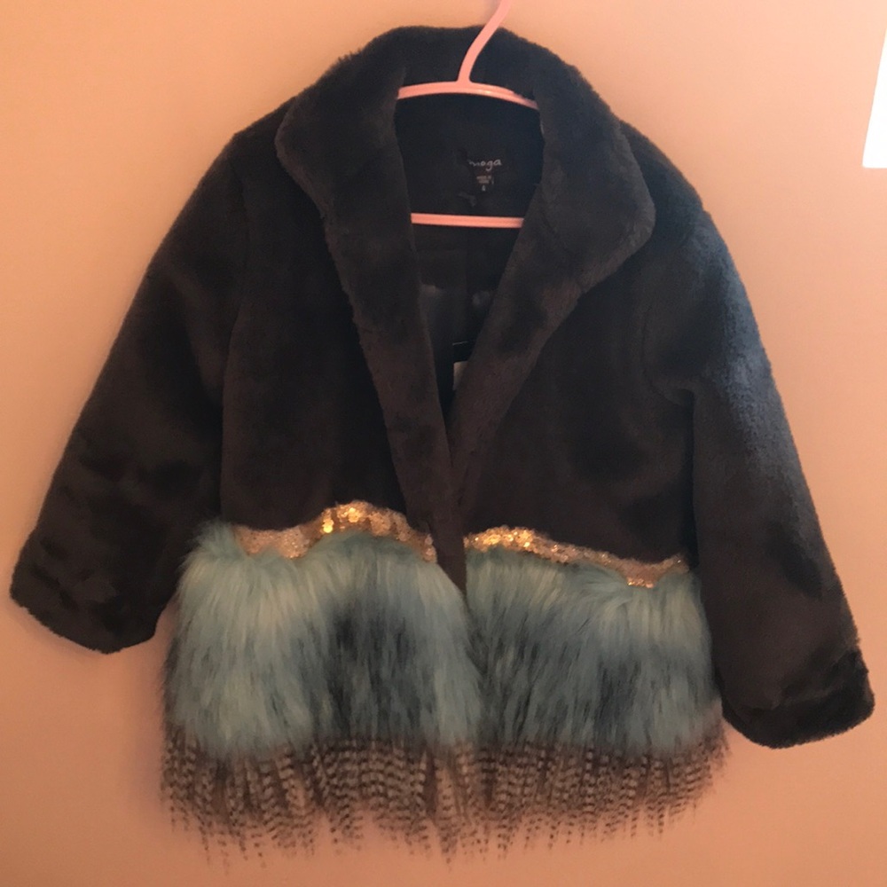 Girls brand new imoga faux fur coat size 4